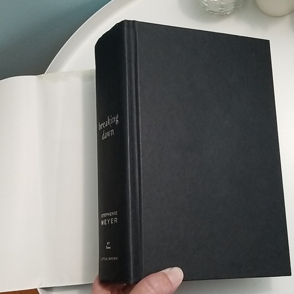 Twilight Breaking Dawn Hardcover Book ❤ - Picture 8 of 8